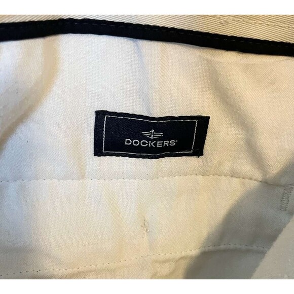 Dockers Khaki Pants Lot 3 Mens 36x30 Classic Relaxed Pleated Flat Front - Picture 16 of 16